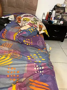 Lizzi_049's cam snapshot