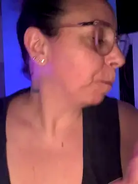 LupitaHaze's cam snapshot