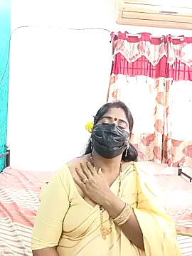 tamil-aunt's cam snapshot