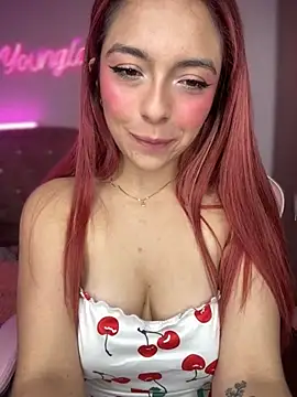 Yovng___Lau's cam snapshot