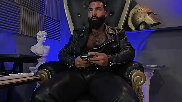 BeardAndrew live sex cam