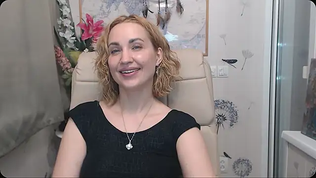 KatrinAlluring's cam snapshot