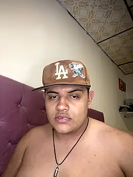 boy_jasson's cam snapshot