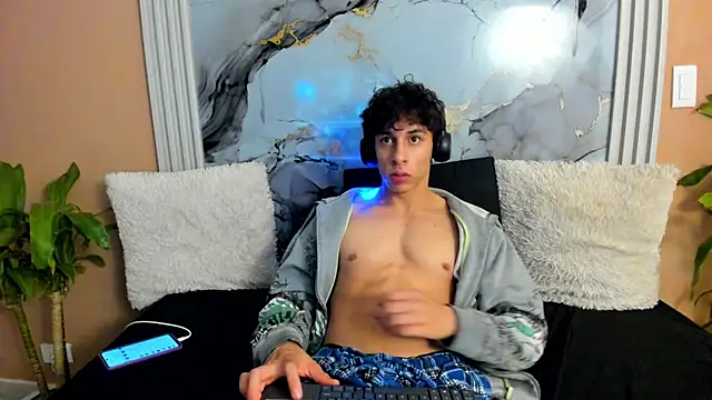 chris_evans27's cam snapshot