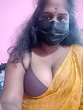 Keerthee_ live sex cam