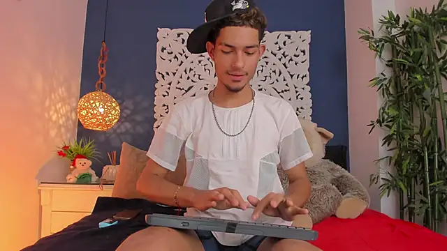 Adonis_WB's cam snapshot