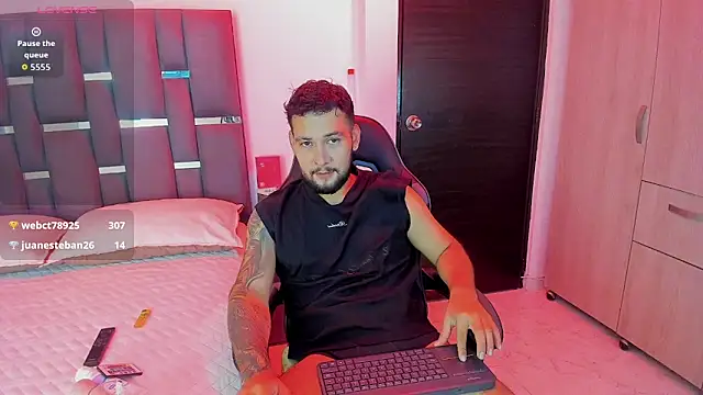 noah_corvelle's cam snapshot