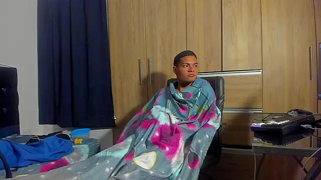 isaac_master77's cam snapshot