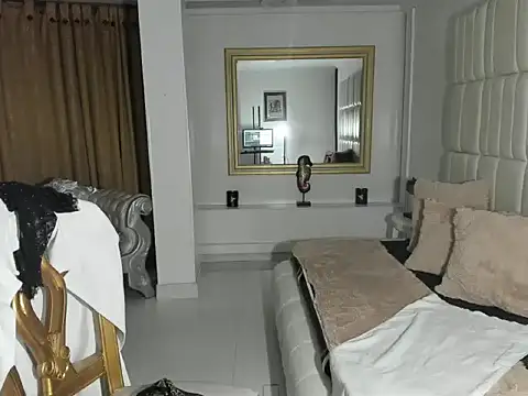 blue_grey_'s cam snapshot