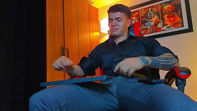 ALPHA_DOMINUS_'s cam snapshot