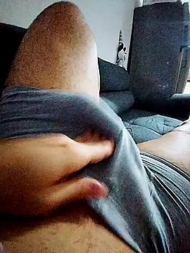 mrgroot16's cam snapshot