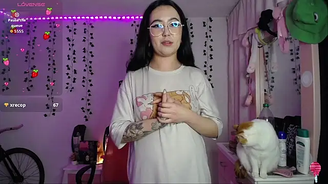 iris_sky's cam snapshot