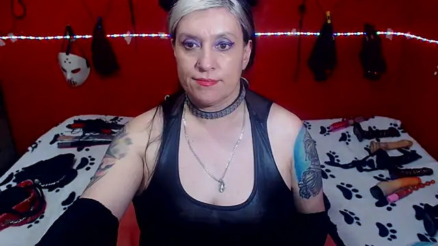 MATURE_Randy's cam snapshot