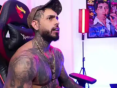 logan_hugh8's cam snapshot