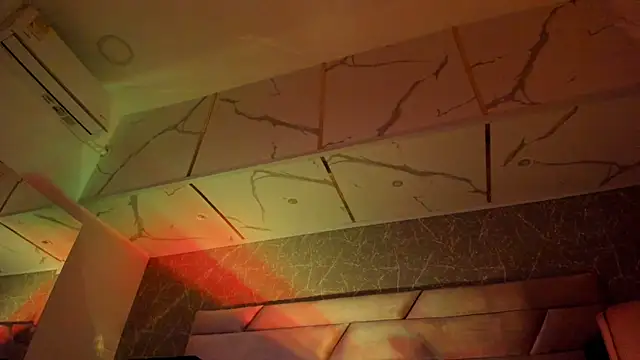 LilianGomez_'s cam snapshot