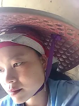 clara-cute's cam snapshot