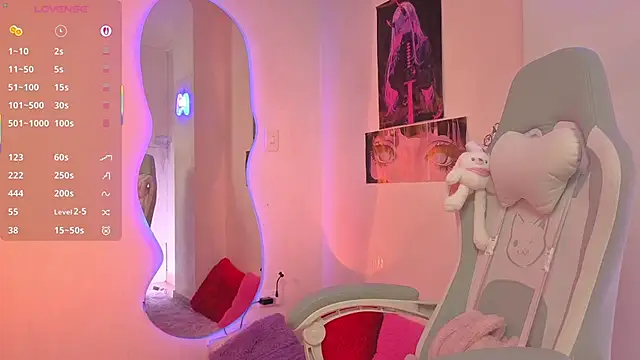 NinaStrawberry's cam snapshot