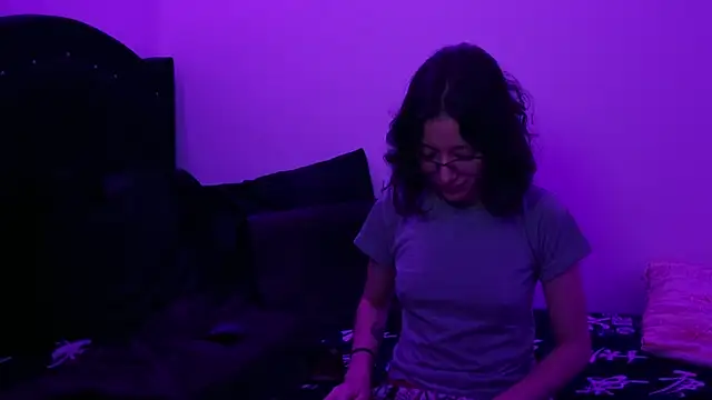 Lovers_cave's cam snapshot