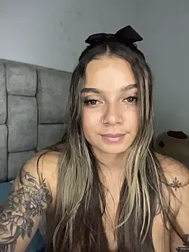 AnnyLopezzz_'s cam snapshot