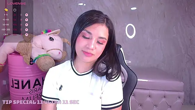 Violetta_jhonson_a's cam snapshot