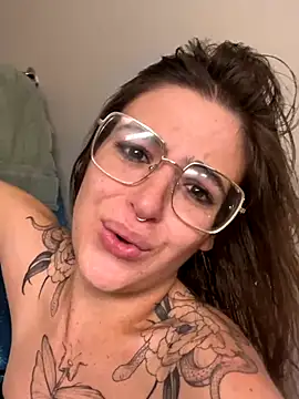 SafeinouterSpace's cam snapshot