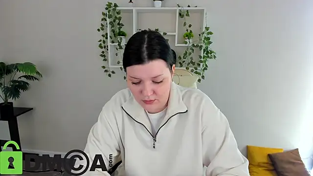 Michele_Greenn's cam snapshot