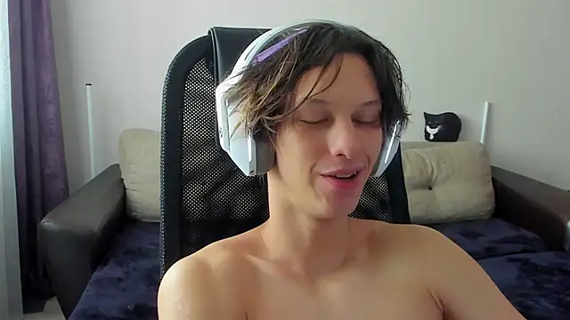 Ostin_meow live sex cam