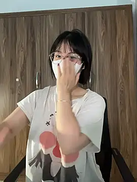 ___SuRi live sex cam