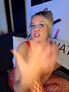 SpicyVicky live sex cam