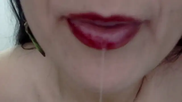 Aileendarkhot's cam snapshot