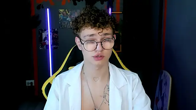 NathanCurl live sex cam