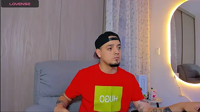 alejandro_calderon1's cam snapshot