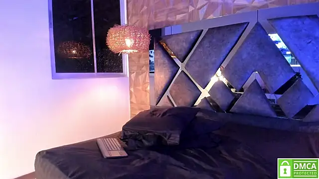 Kiara_velvet__'s cam snapshot