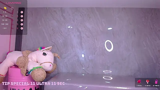 Violetta_jhonson_a's cam snapshot