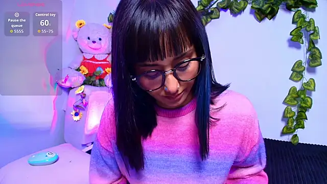 tati_cardenas's cam snapshot