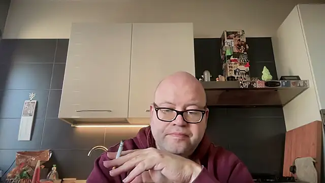 theitalianbear live sex cam