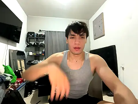 PollitoVergonXL live sex cam