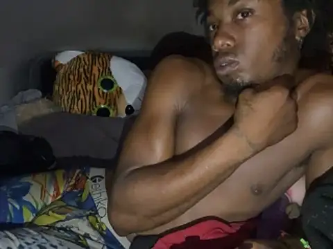 SlimeCrownzOut5's cam snapshot