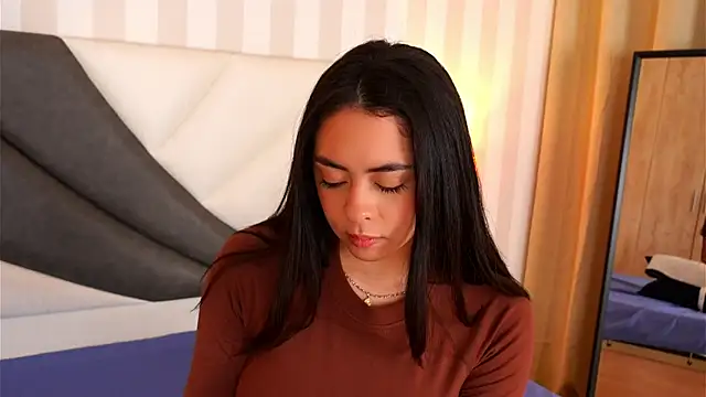 MyaBloomm's cam snapshot