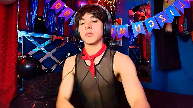 Luke_Howland live sex cam