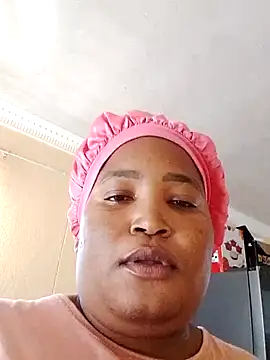 MassiveBoobsxxxx's cam snapshot