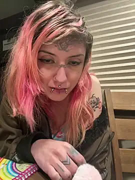 needlefaceUwU's cam snapshot