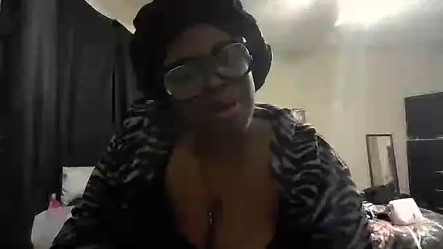 ThickkMadamm's cam snapshot