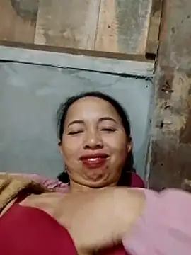 TRIEUTRIEU20's cam snapshot