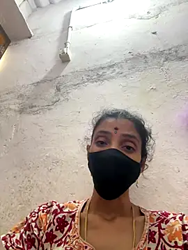 sweetreddy-02's cam snapshot