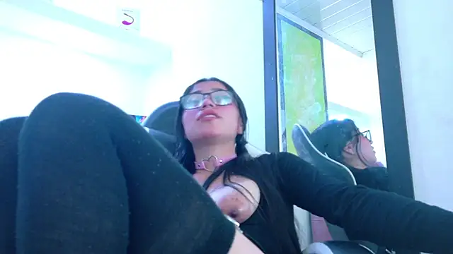 _Emmaa_Harper's cam snapshot