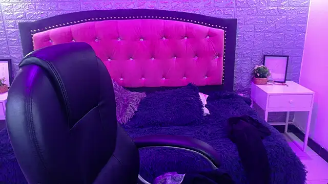 Natalie_loffreda's cam snapshot