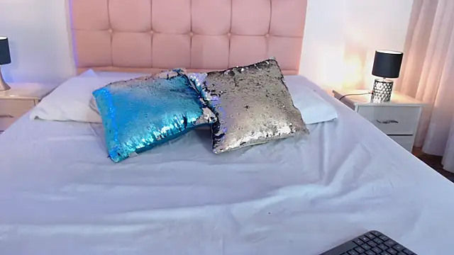 zoe_jones13's cam snapshot