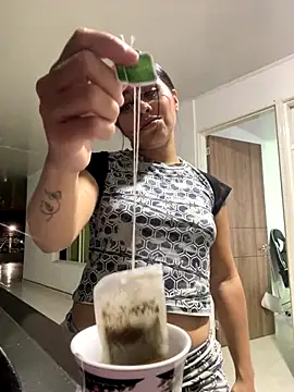 Lulu_Monroe's cam snapshot