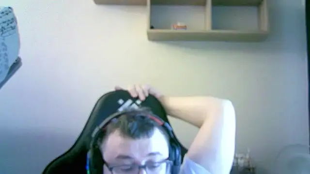 SirAbuser's cam snapshot